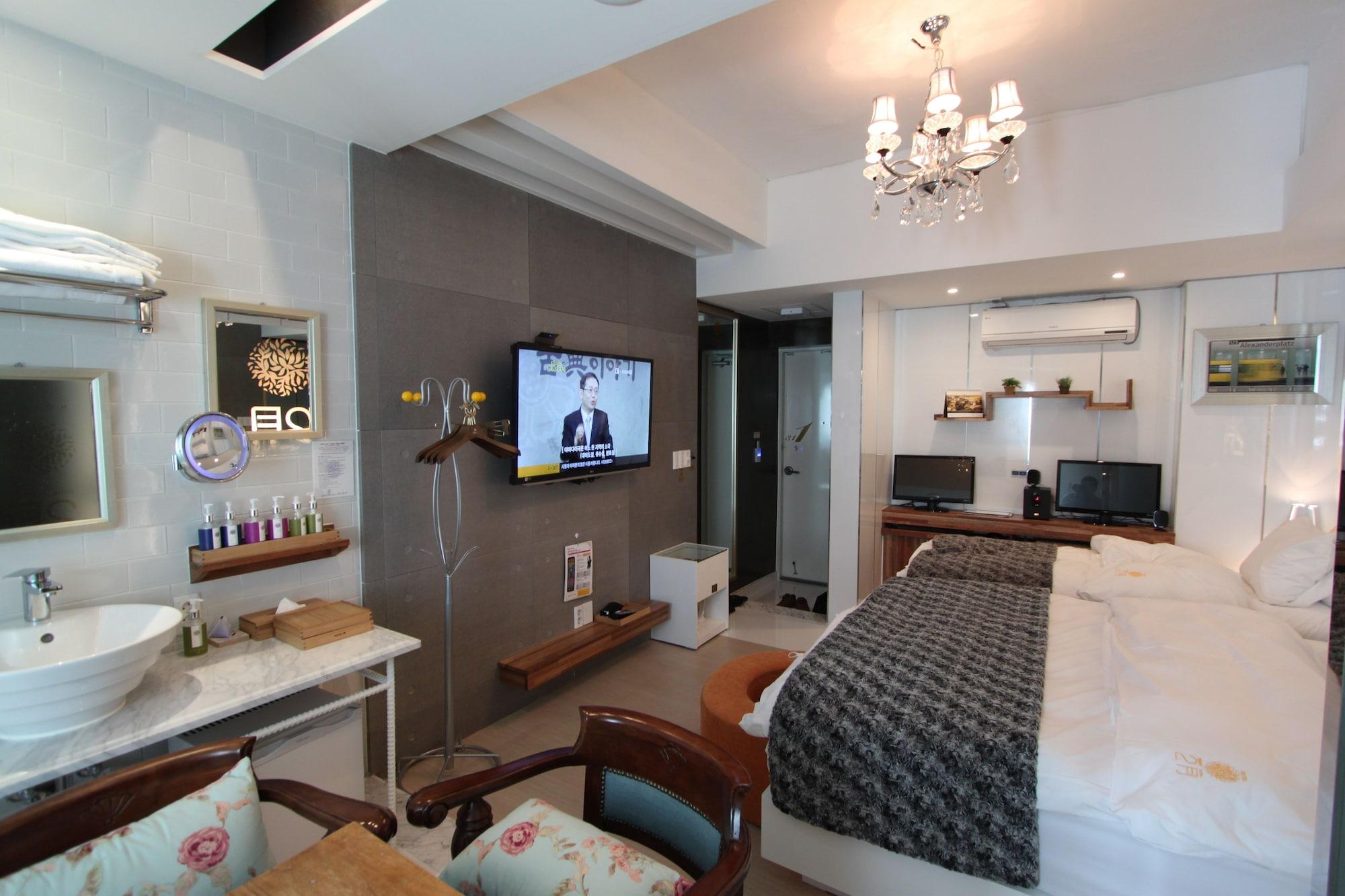February Hotel Apsan Тегу Екстериор снимка