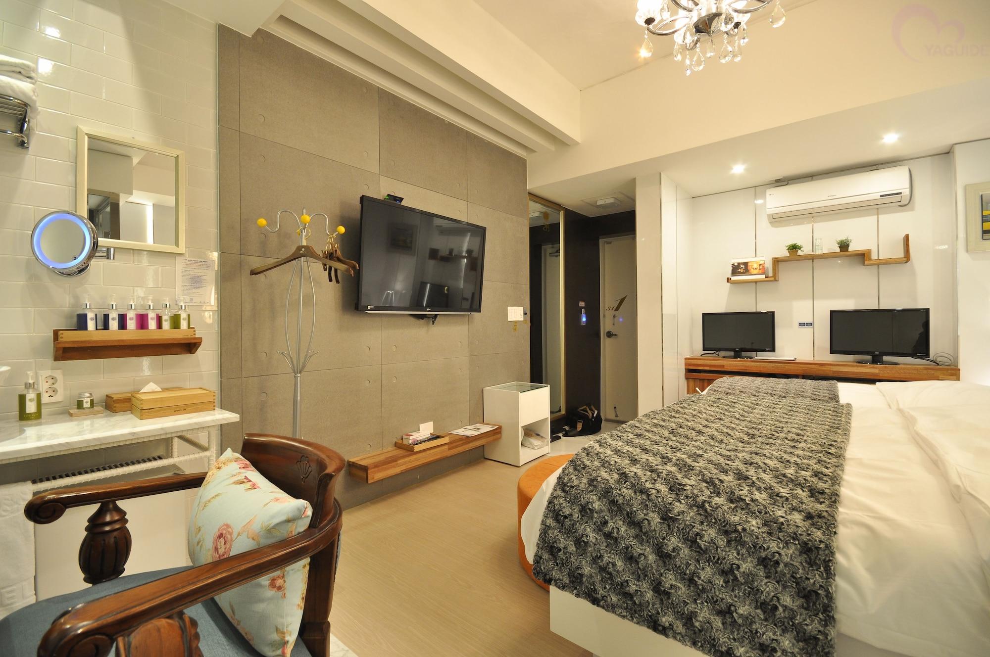 February Hotel Apsan Тегу Екстериор снимка